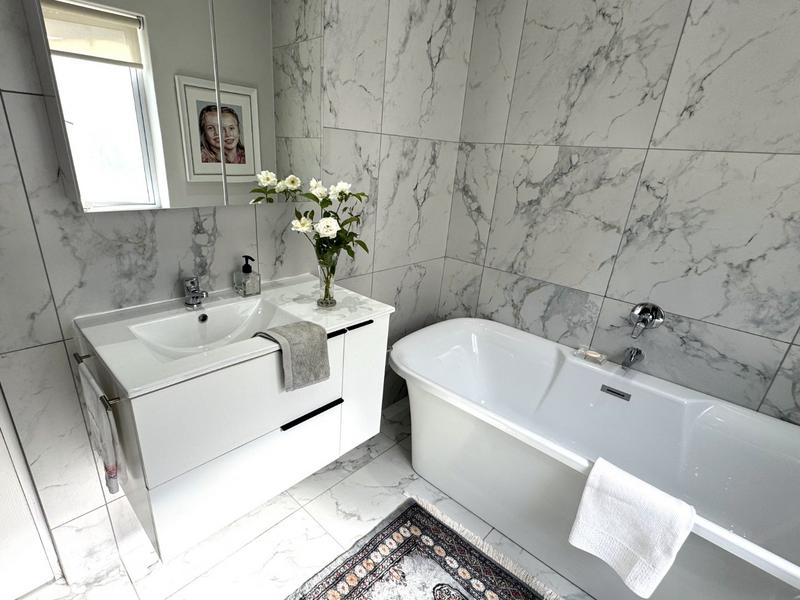 3 Bedroom Property for Sale in Van Riebeeckshof Western Cape